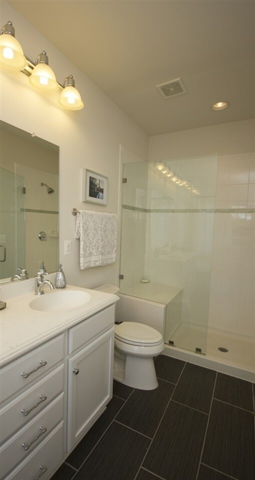 Building Photo - 2018 Avinity Loop