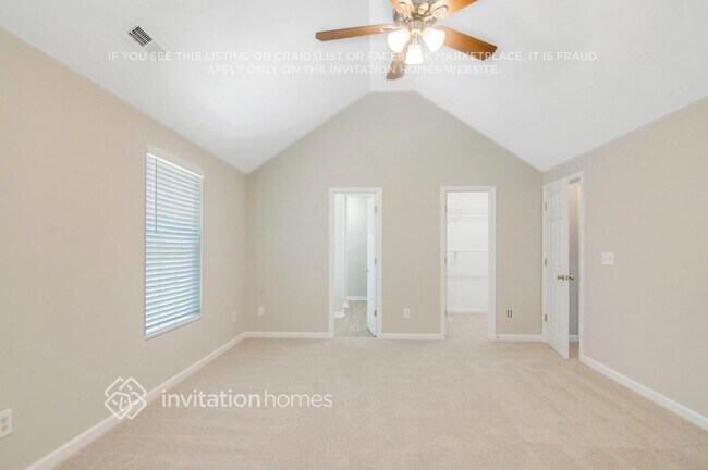 Building Photo - 914 Ujamaa Dr