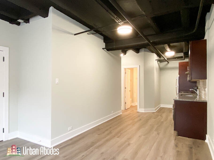 Building Photo - 727 Saint Johns Ave