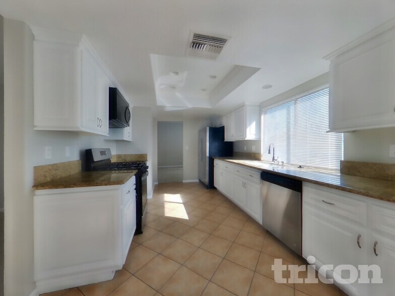 Building Photo - 3401 Spruce St