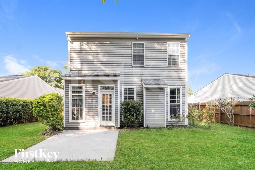 Building Photo - 1018 Salmon River Dr