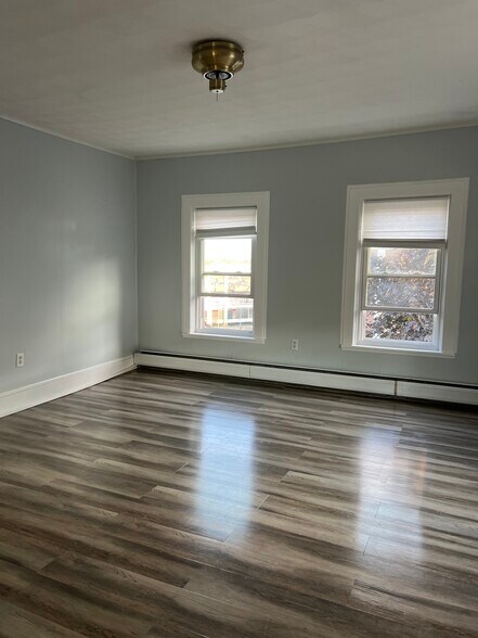 Living room - 50 Union Pl