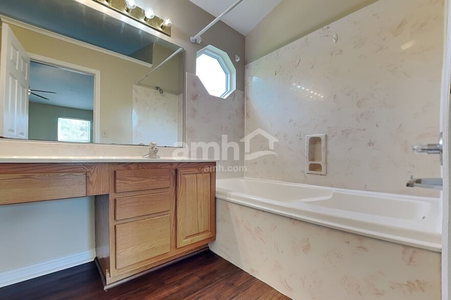 Building Photo - 8254 Rose Petal Dr