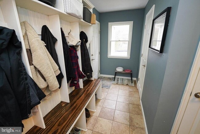 Building Photo - 3727 Village Trail