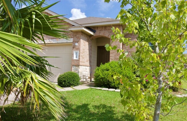 Building Photo - 25311 Saddlebrook Ranch Dr