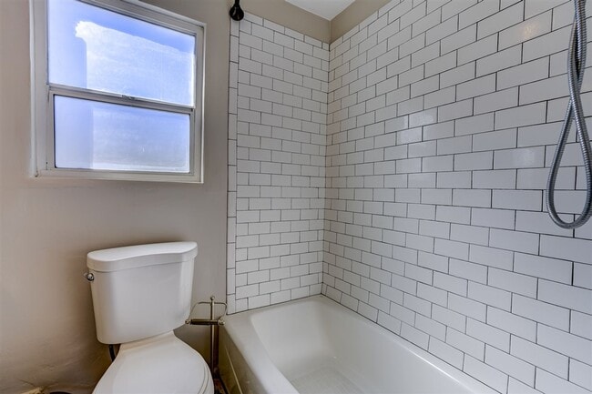 Building Photo - 2 Bedroom 1 Bath Single Family Home in Prescott