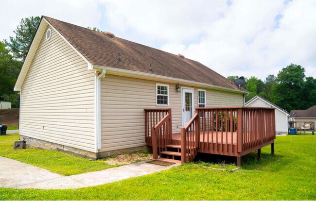 Building Photo - 2029 Armstrong Loop