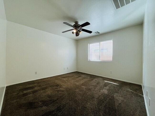 Building Photo - 7372 W Ian Dr