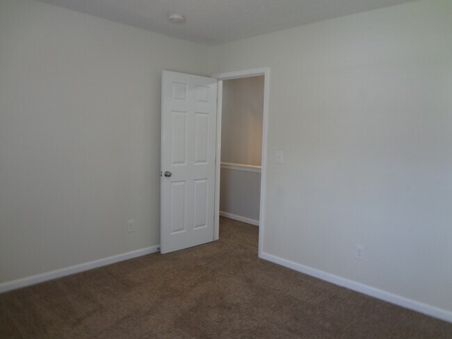 Building Photo - 101 Dorsett Ct