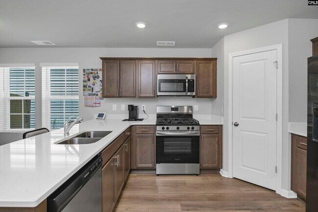 Building Photo - 620 Rothenburg Rd