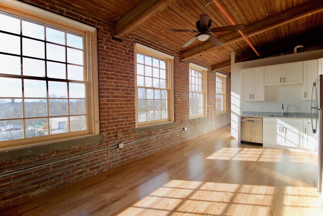 Interior Photo - 1701 12th Street