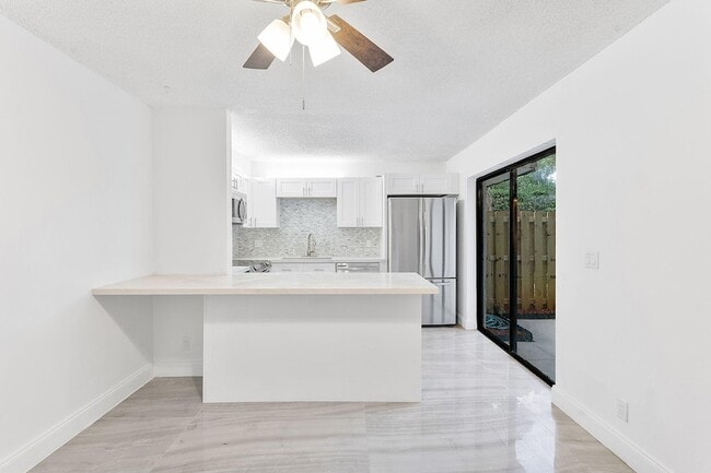 Building Photo - 1624 Forest Lakes Cir