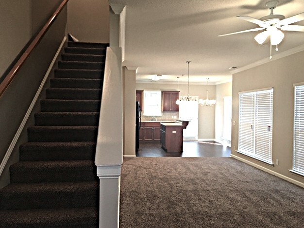 Building Photo - 53 Dunnoman Dr