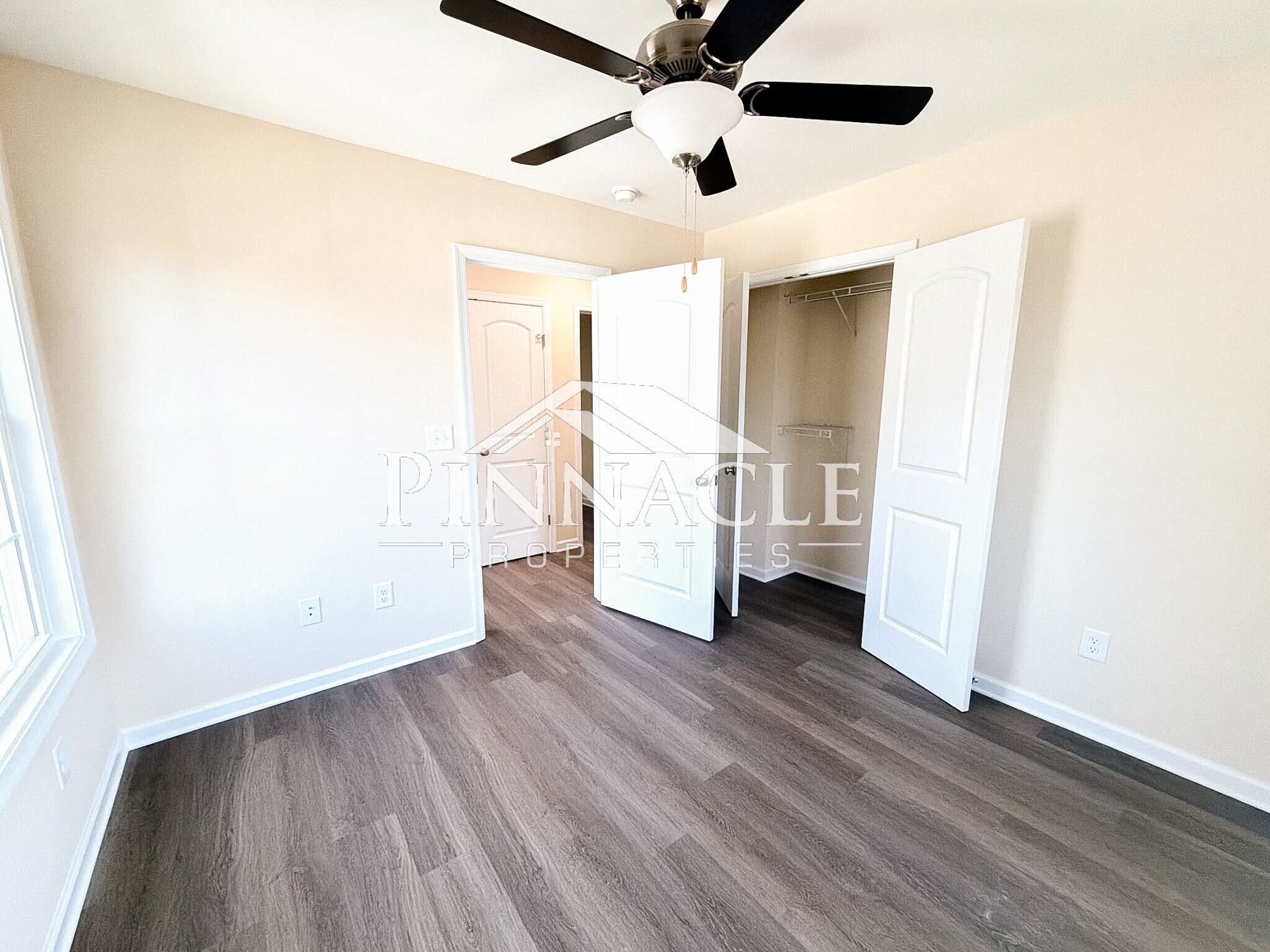 Building Photo - 233 Munford St