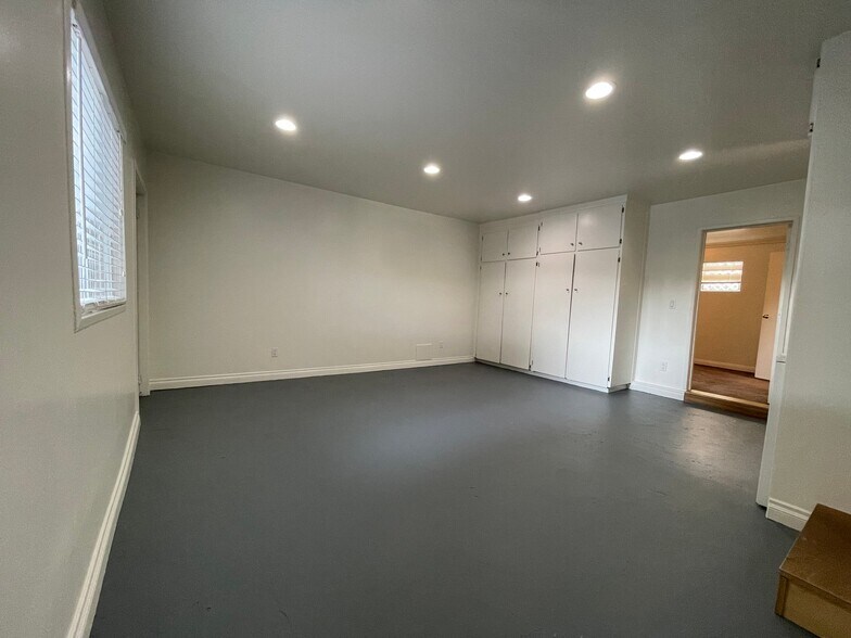 Building Photo - 1760 11th St
