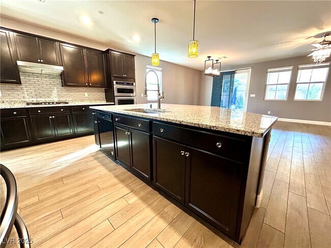 Building Photo - 2927 Ventana Ridge Ave