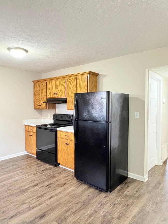 Building Photo - 117 Concord Dr