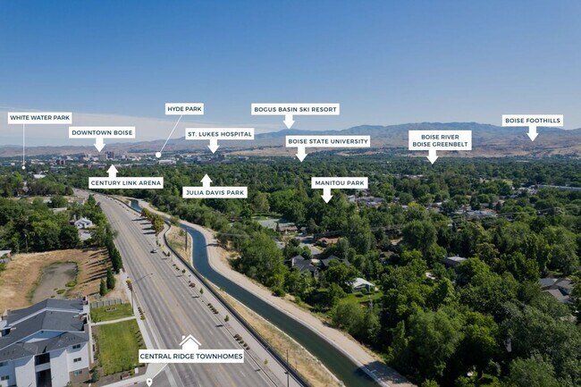 Building Photo - 2213 S Federal Way