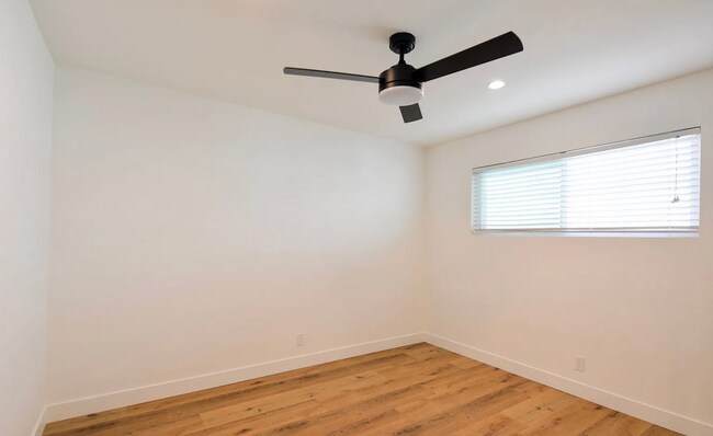 Building Photo - 223 Avenida De La Grulla