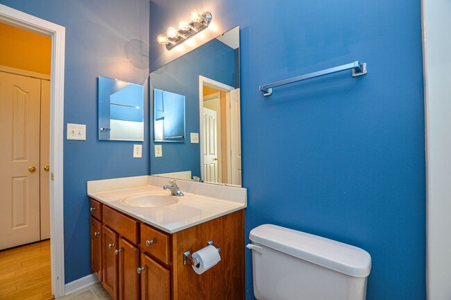 Building Photo - Inviting rancher ready now!