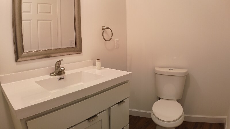 Building Photo - 5707 Frontage Rd