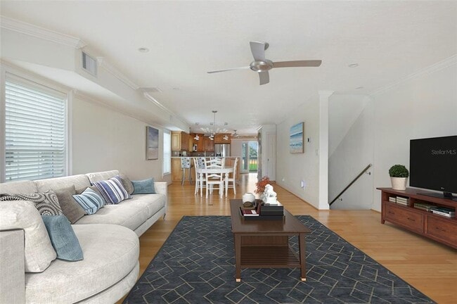 Building Photo - 11820 Capri Cir S