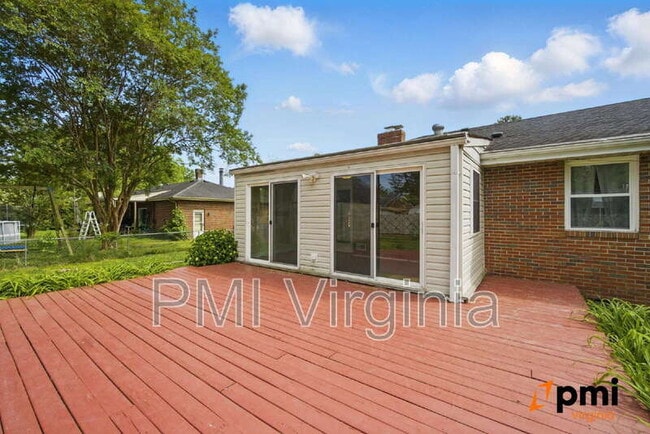 Building Photo - 4012 Nina Dr