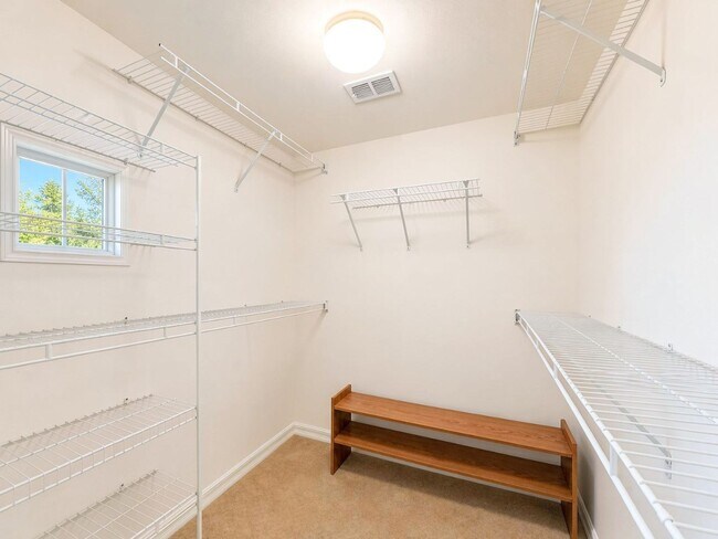 Building Photo - North Naples Condo for Rent- 2 Bedroom in Piper's Grove