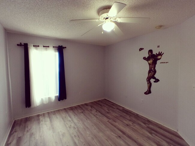 Building Photo - 17411 Woodcrest Way