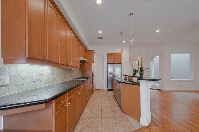 Building Photo - 5338 Fayette St