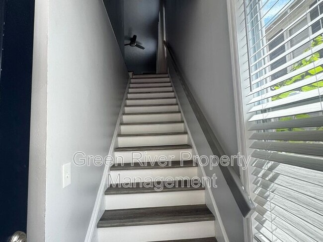 Building Photo - 2803 College St