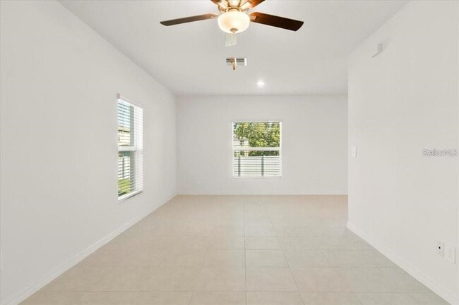 Building Photo - 36403 Well Hill Wy