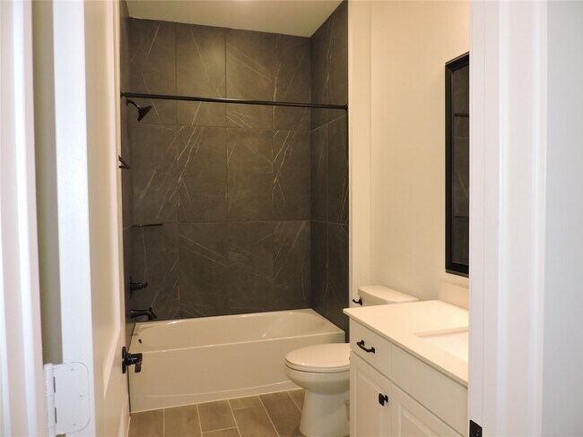 Building Photo - 12846 Meadow Wind Wy