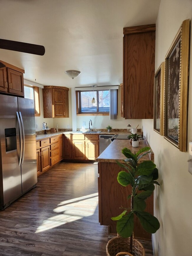 Building Photo - Old Town Duplex!