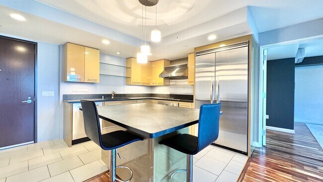 Building Photo - 2 BEDROOM CONDO UNIT IN CONVENIENT DOWNTOWN HONOLULU - CAPITOL PLACE
