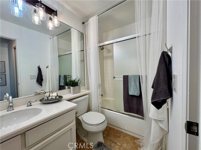 Building Photo - 182 Westport