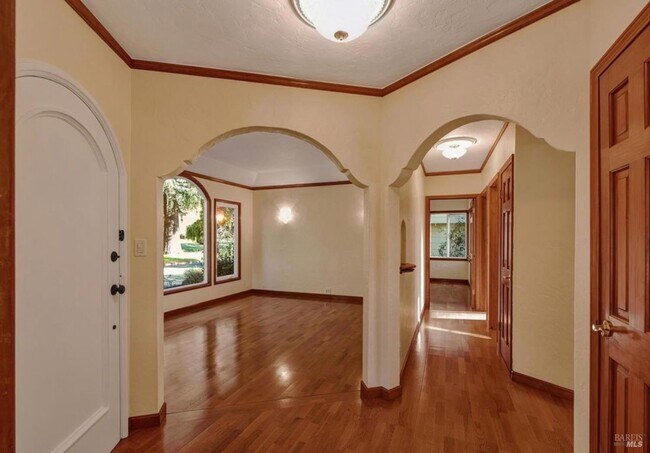 Building Photo - 520 Juilliard Park Dr