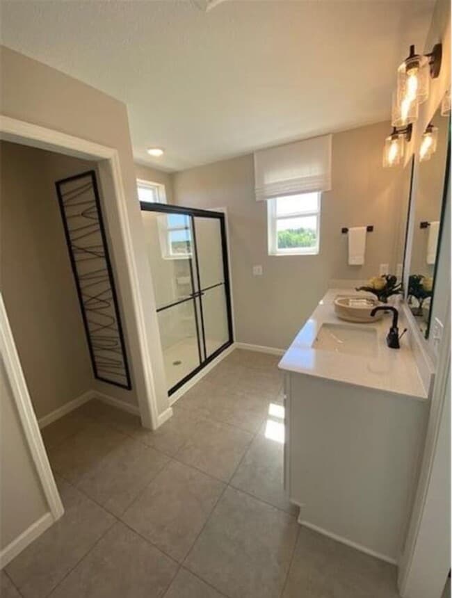 Building Photo - Sparkling 3bed 3bath in Eagan!