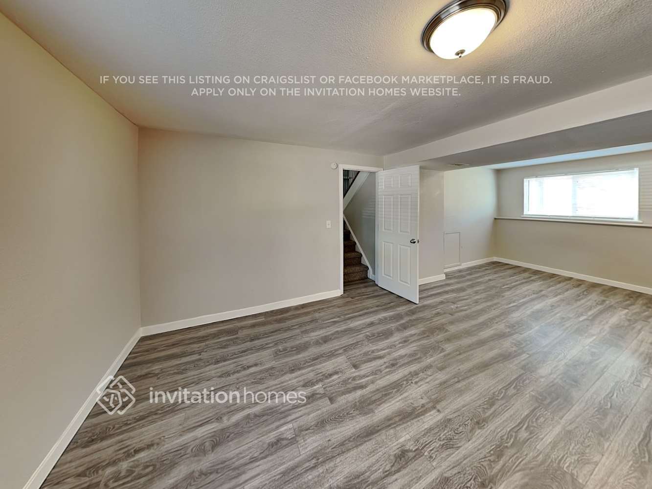 Building Photo - 16265 E Hamilton Pl