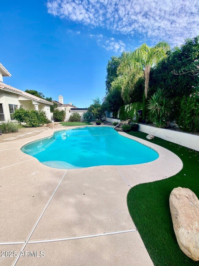 Building Photo - 4551 E Cochise Rd