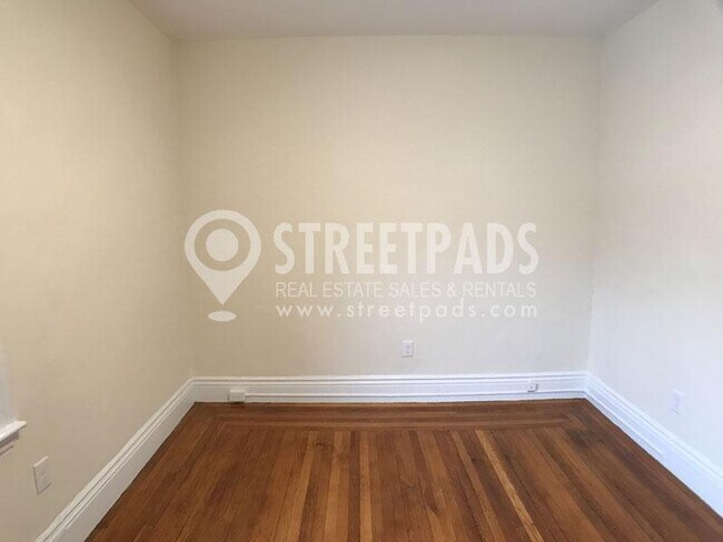 Building Photo - 1 bedroom in Boston MA 02215