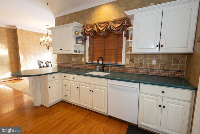 Building Photo - 616 Yardley Ln