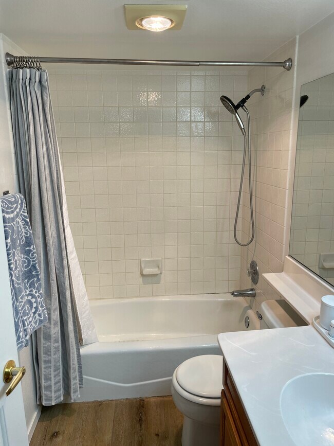 Building Photo - 601 Cabrillo Cir