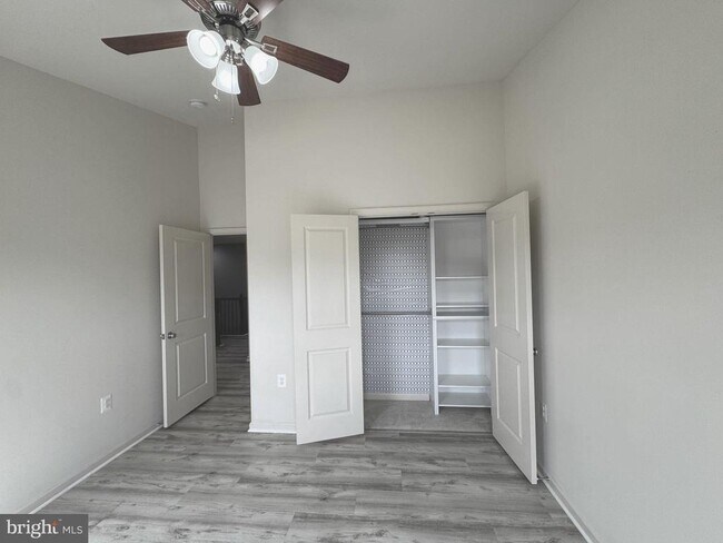 Building Photo - 23671 Sailfish Square