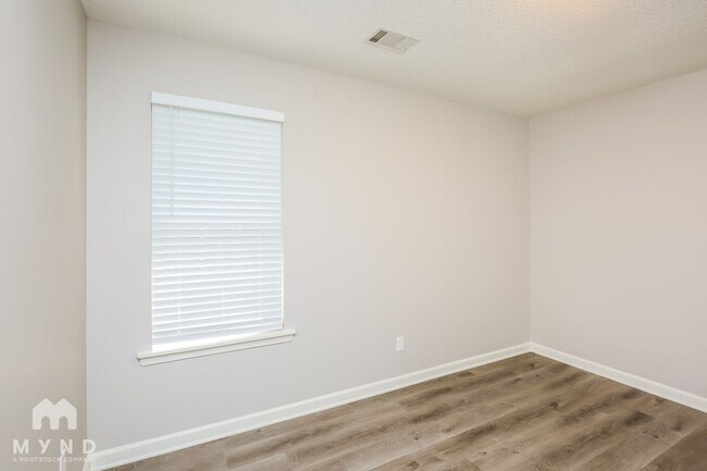 Building Photo - 707 Denver Ct
