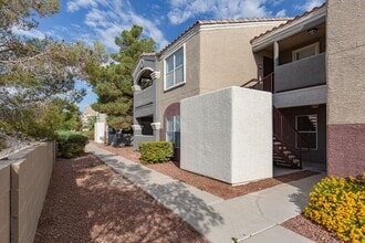 Building Photo - First floor unit in upscale SW community n...