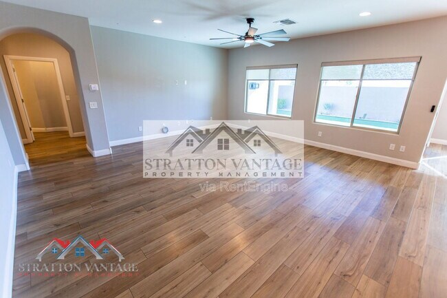 Building Photo - 6629 W Springfield Wy