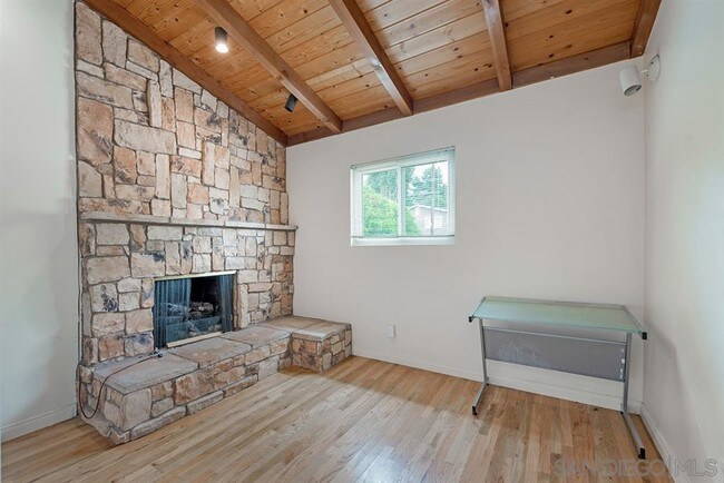 Building Photo - 5836 Baja Dr