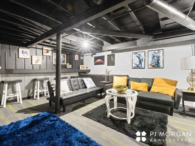 Building Photo - South Omaha Charm -Half off the 1st months rent!