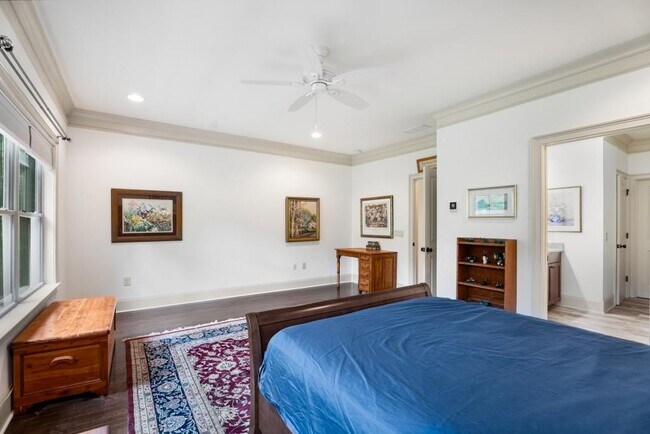Building Photo - 523 Ansley Cir NE